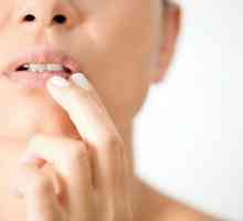 Точка по устните червени: причини и лечение